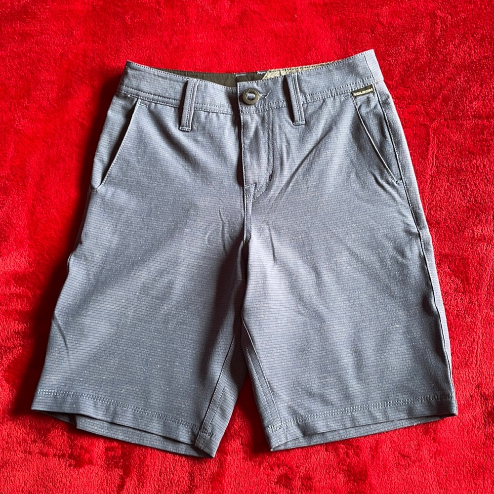 Boys Volcom Shorts Size 23 Like New